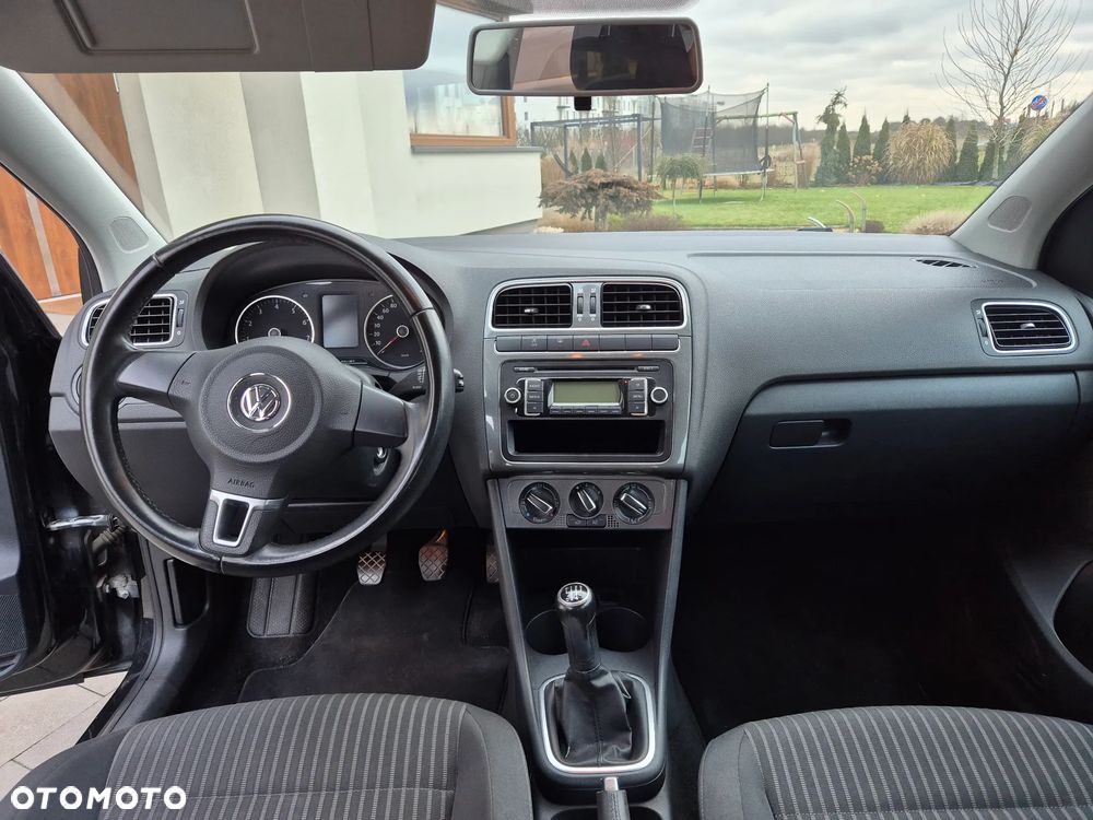 Volkswagen Polo 1.4 16V Highline - 8