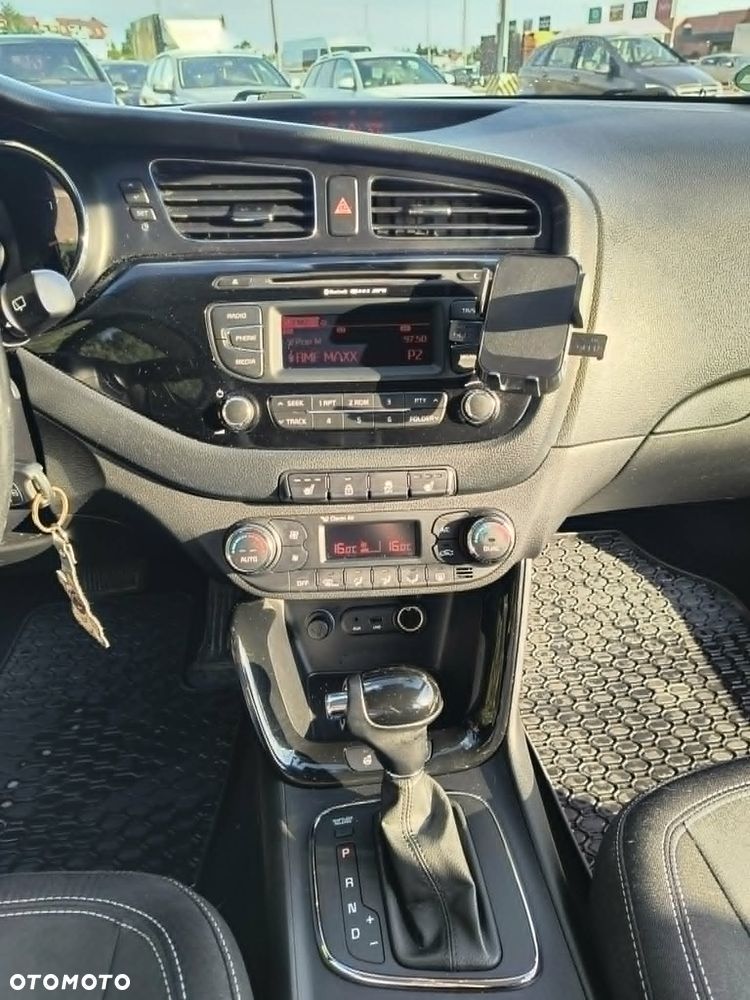 Kia Ceed 1.6 GDI L DCT - 17