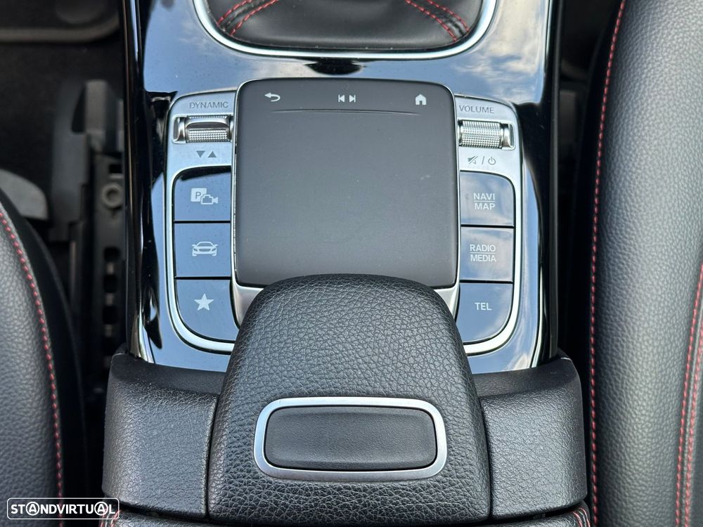 Mercedes-Benz A 200 AMG Line - 15