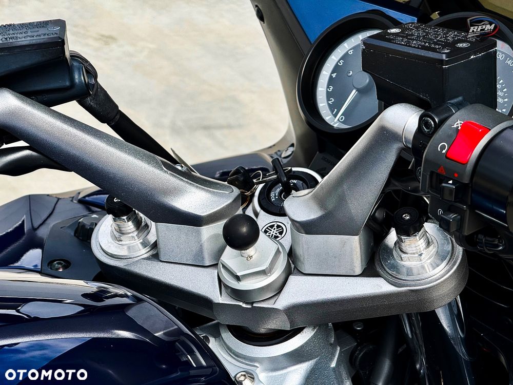 Yamaha FJR - 14