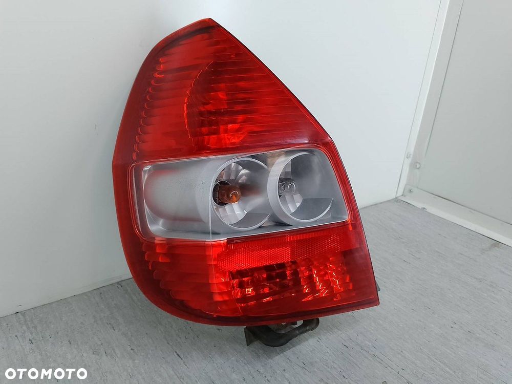 LAMPA TYLNA LEWA HONDA JAZZ I ( 83-86 ) HATCHBACK - 2