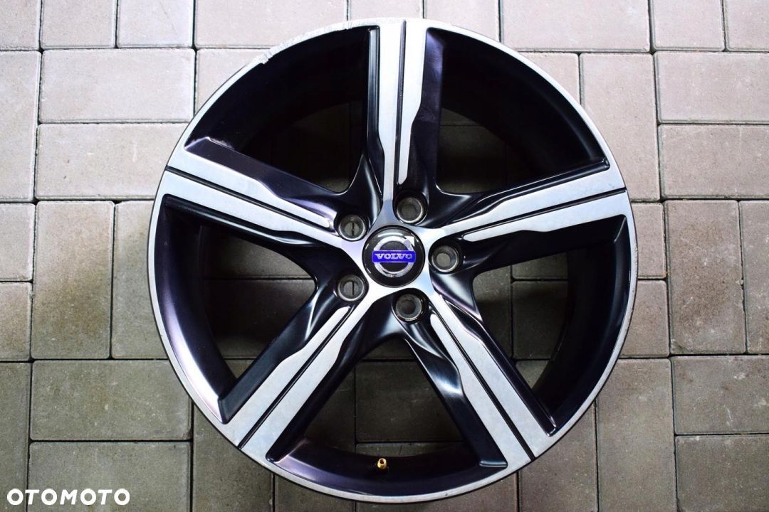 VOLVO 18 ,,R-Design V40 S60 V70 XC60 Oryginał - 1