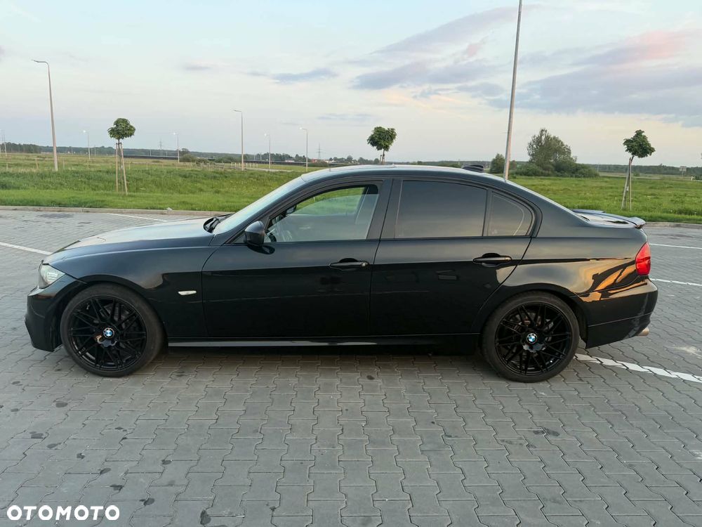 BMW Seria 3 320i - 4