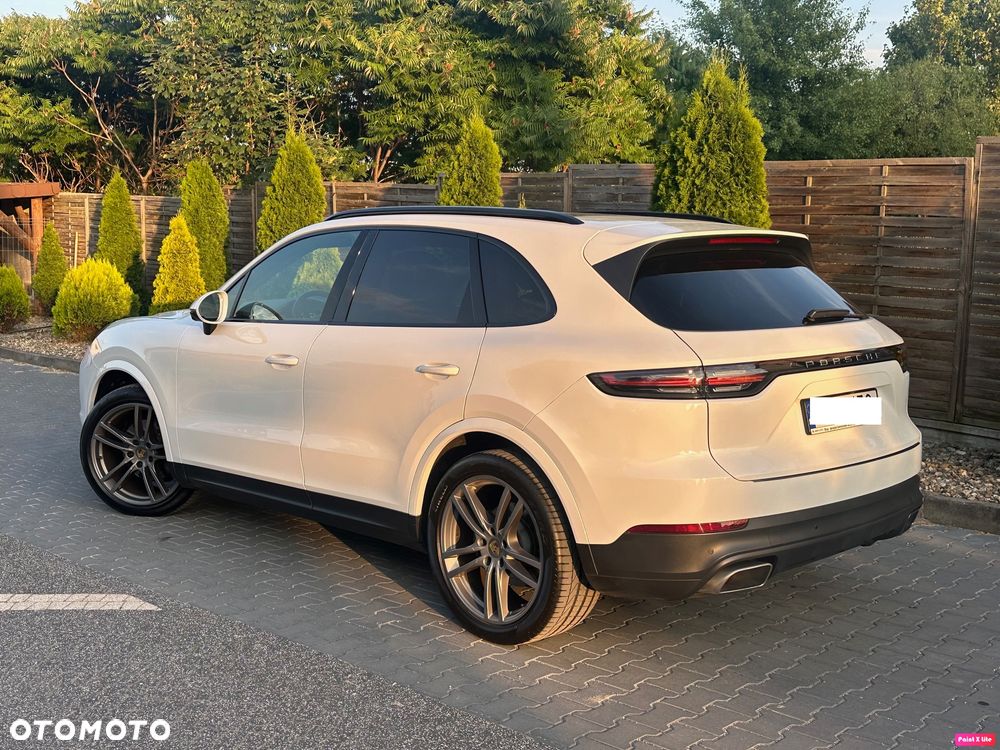 Porsche Cayenne - 4
