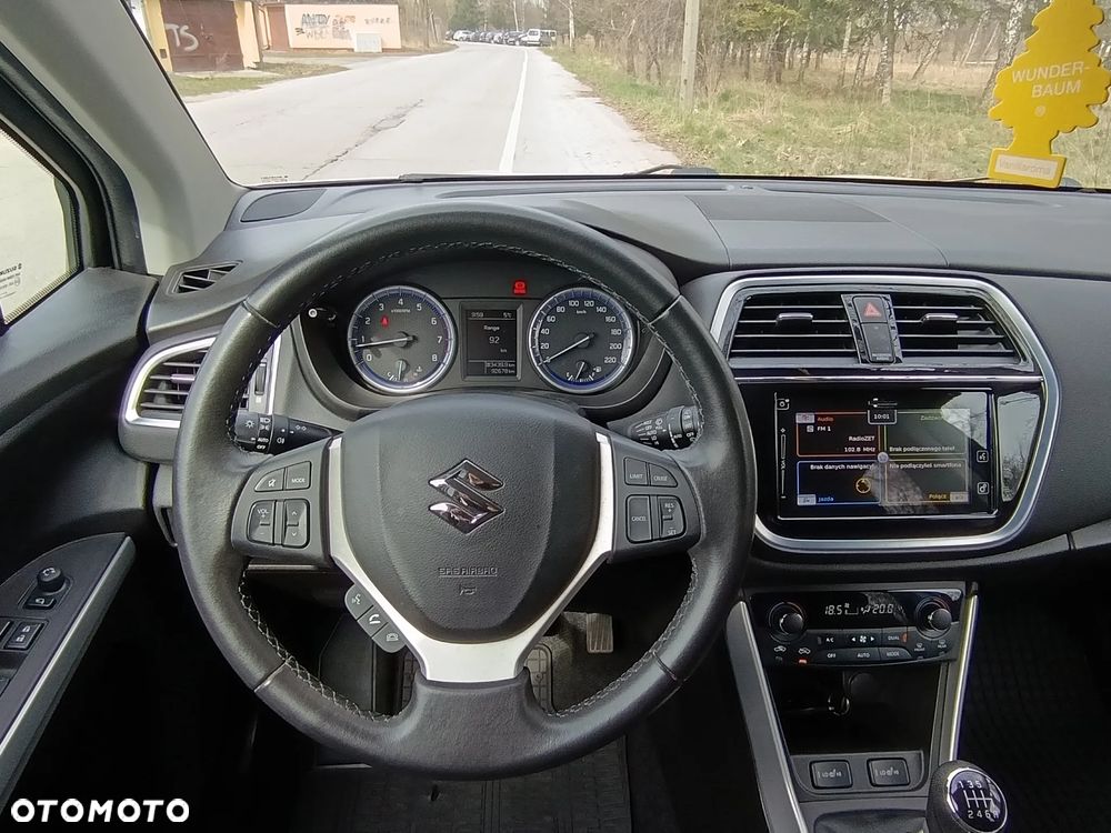 Suzuki SX4 S-Cross 1.4 T Premium - 18