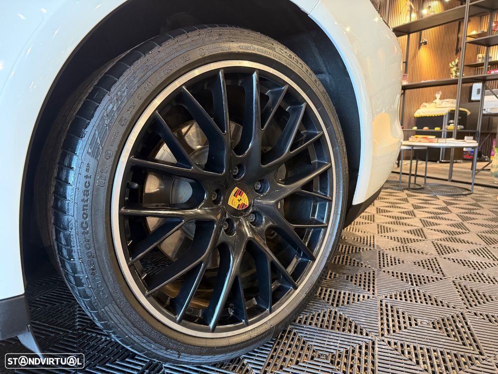 Porsche Panamera Sport Turismo 4 E-Hybrid Platinum Edition - 13
