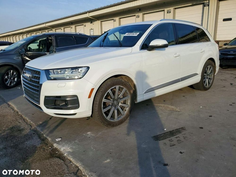 Audi Q7 - 1