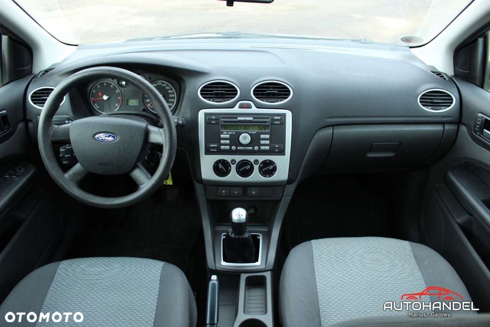 Ford Focus - 8