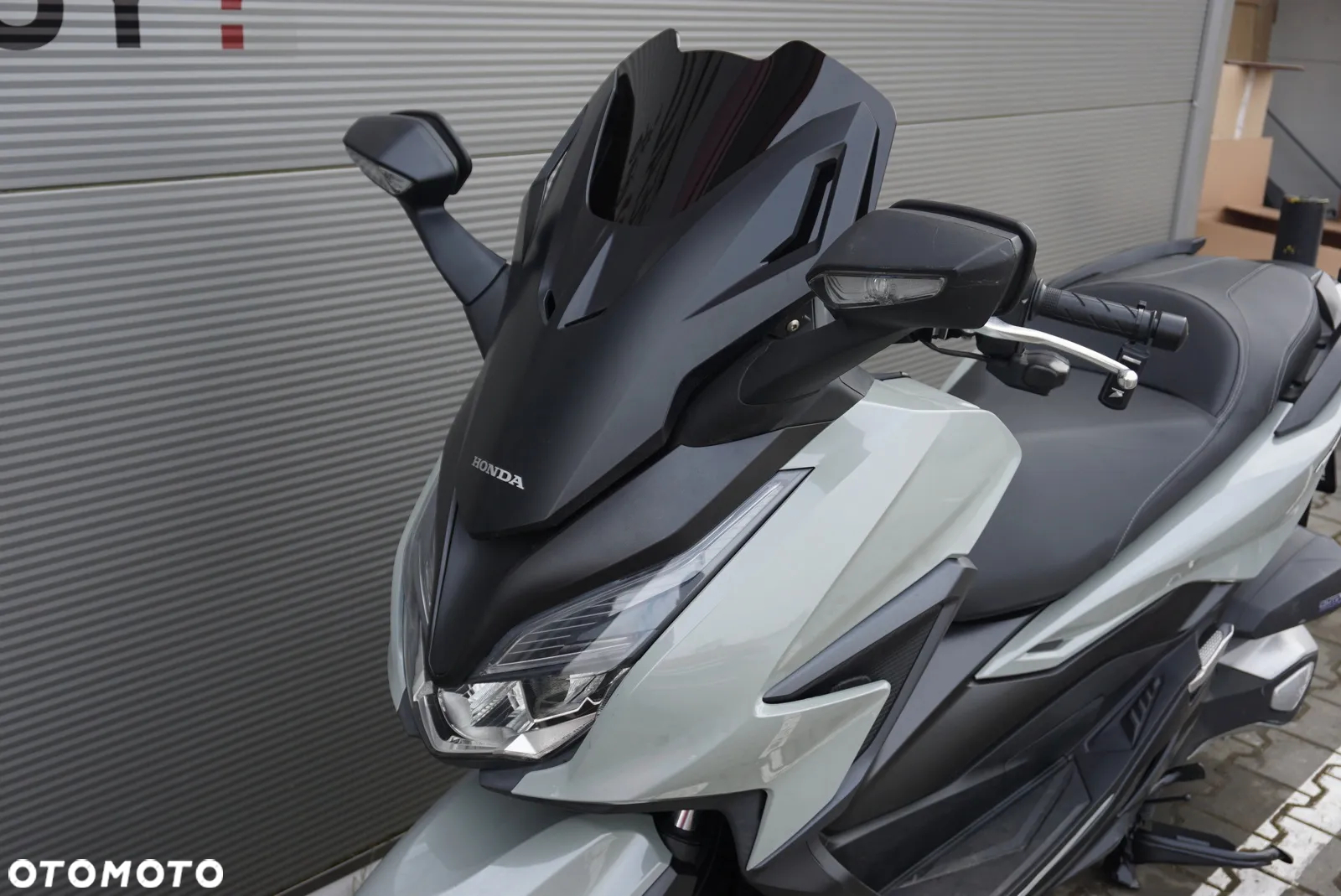 Honda NSS - 11