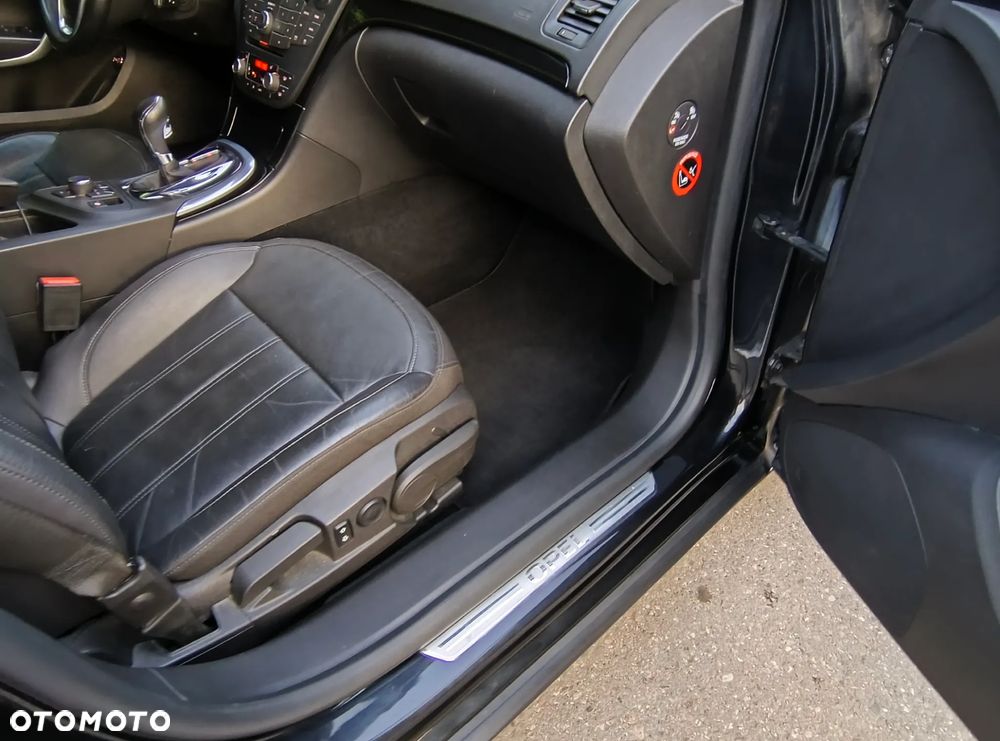 Opel Insignia 2.0 CDTI Automatik 4x4 Sport - 27