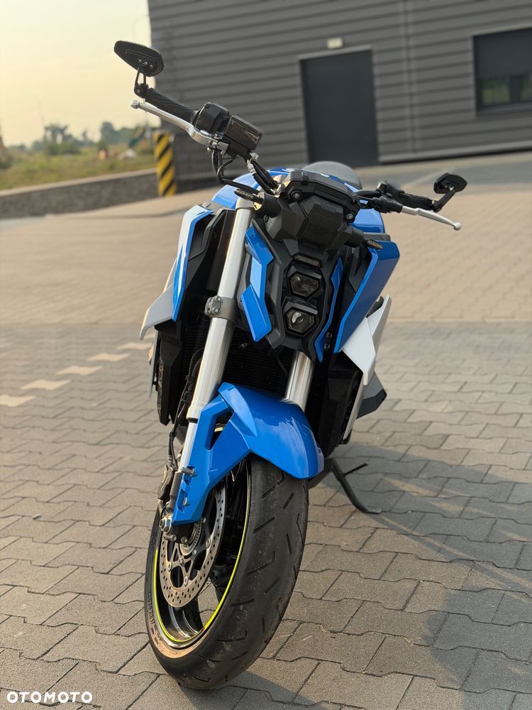 Suzuki GSX - 5