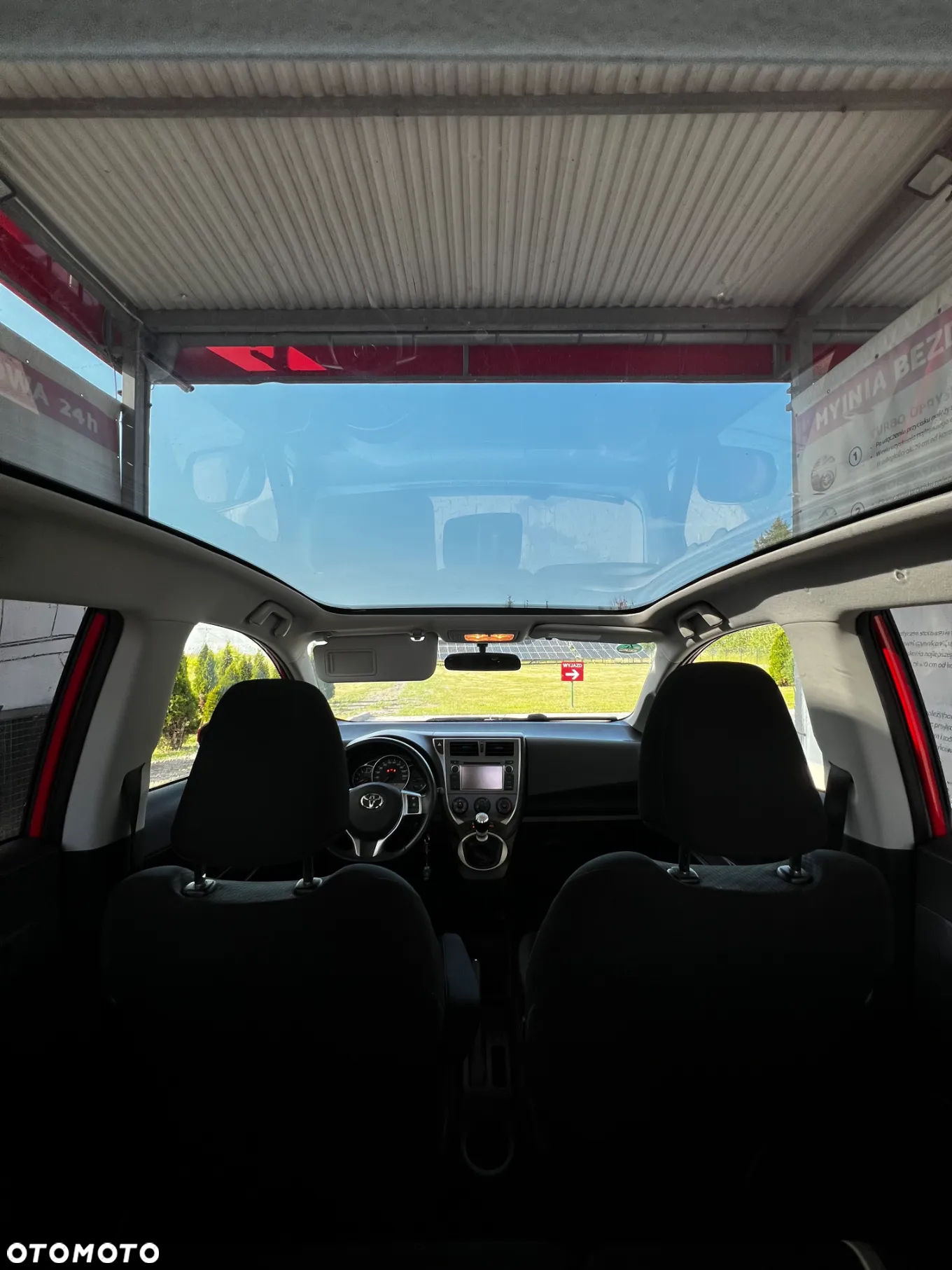 Toyota Verso S 1.4 D-4D Premium - 9