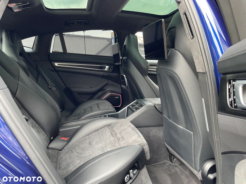 Porsche Panamera GTS - 19