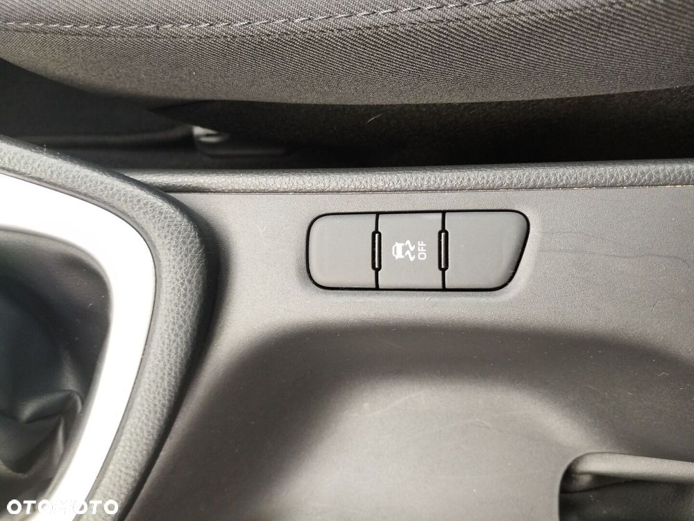 Toyota Yaris 1.5 Comfort - 24
