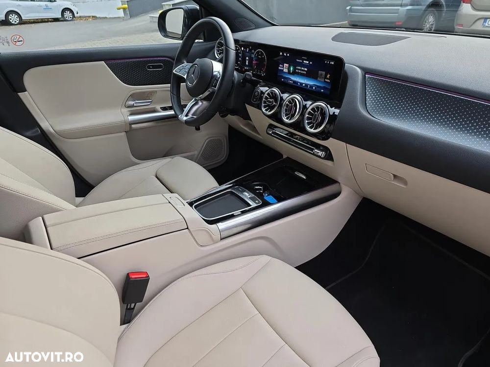 Mercedes-Benz GLA 200 d 4MATIC Aut. - 12