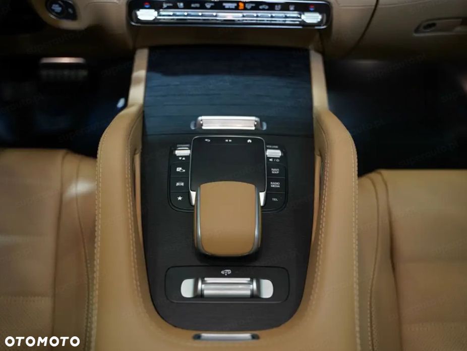 Mercedes-Benz GLS - 9