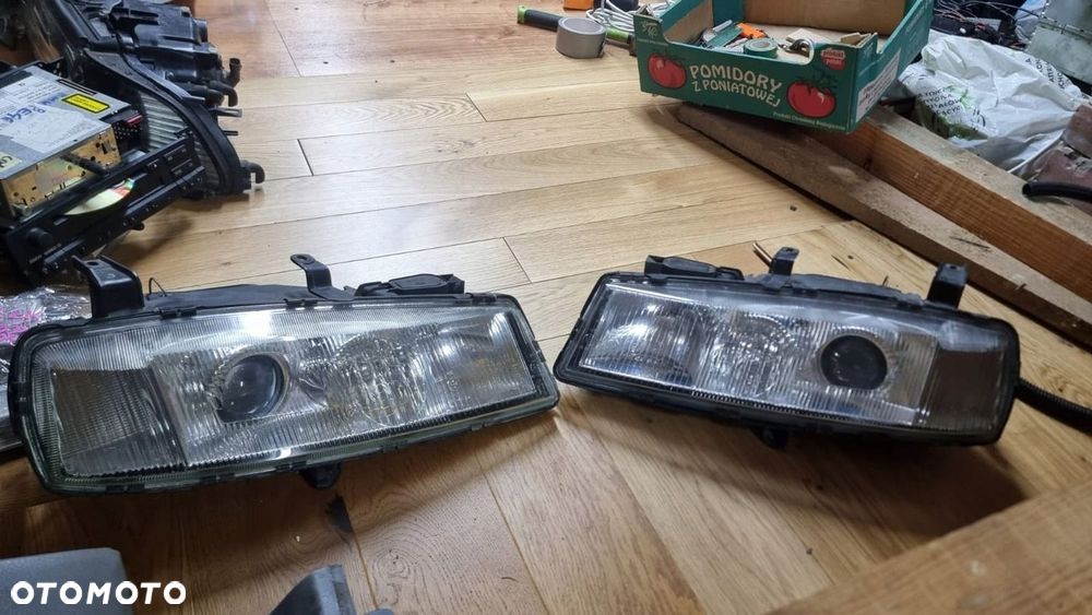LAMPA LEWY PRAWY PRZÓD EU OPEL CALIBRA - 1