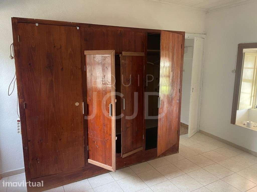 Propriedade para Renovação na Freguesia da Fazenda, Ilha das Flores - Grande imagem: 3/39