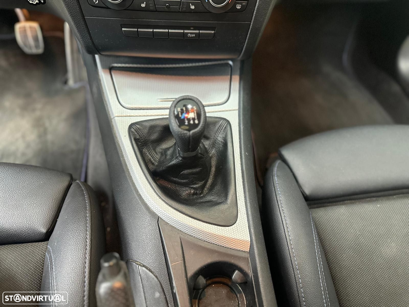 BMW 118 d Pack M - 27