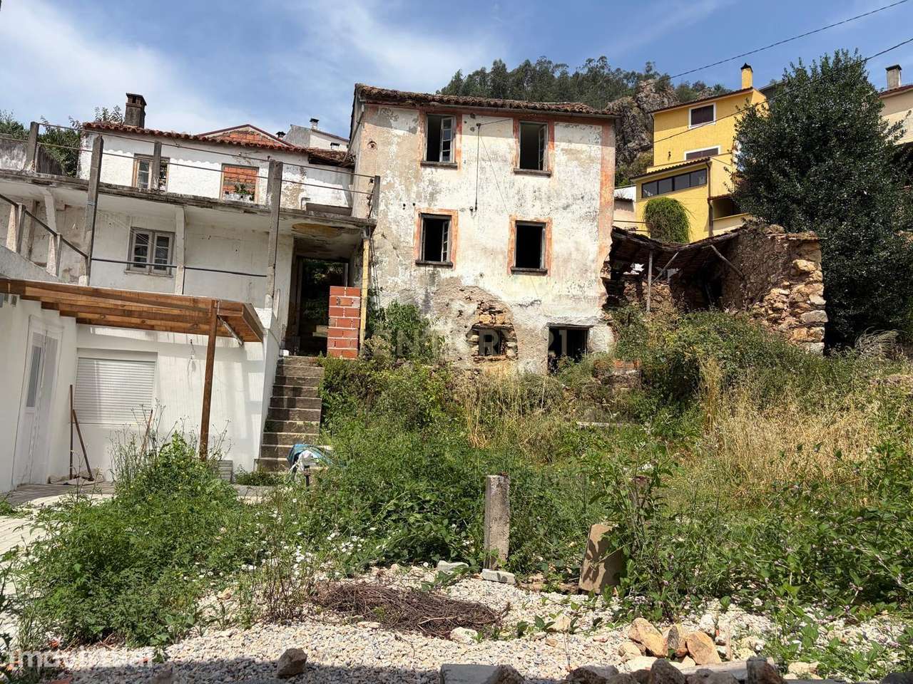 Moradia para Reabilitação com Excelente Potencial em Penacova - Grande imagem: 5/8