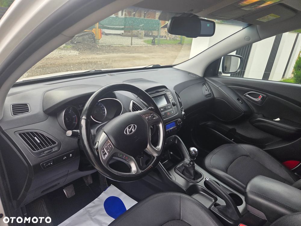 Hyundai ix35 - 12