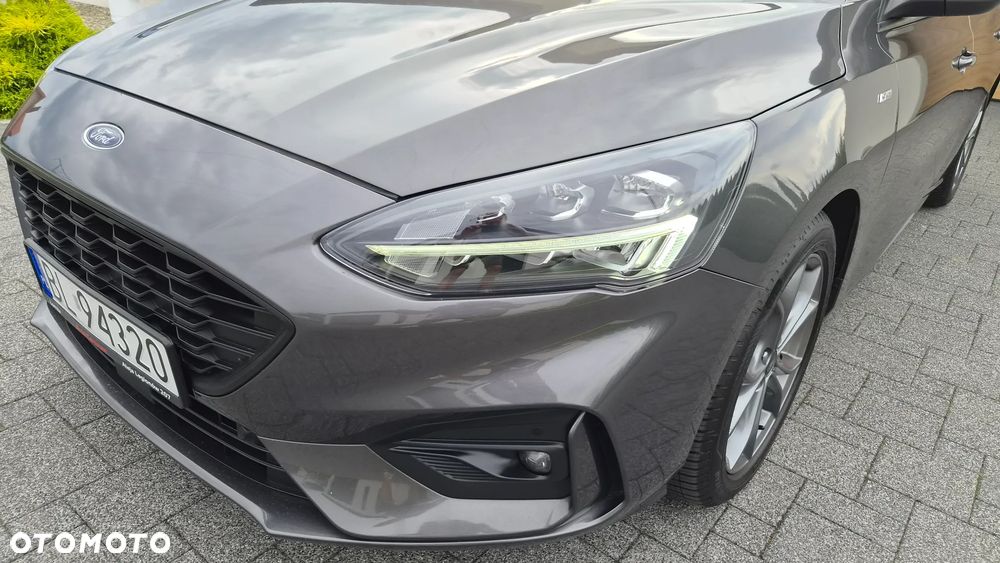 Ford Focus 1.0 EcoBoost Hybrid ST-LINE DESIGN - 30