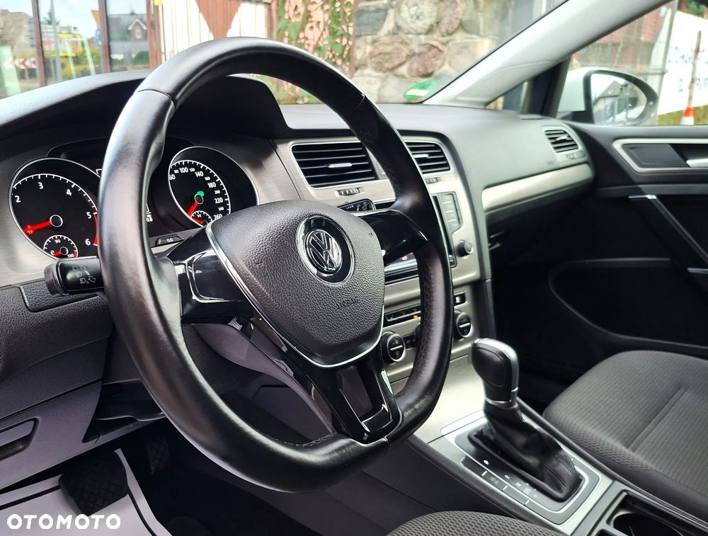 Volkswagen Golf 2.0 BlueTDI DSG Comfortline - 26