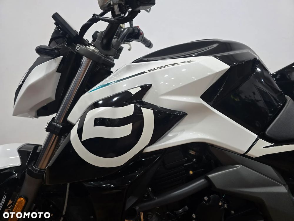CFMoto NK - 19