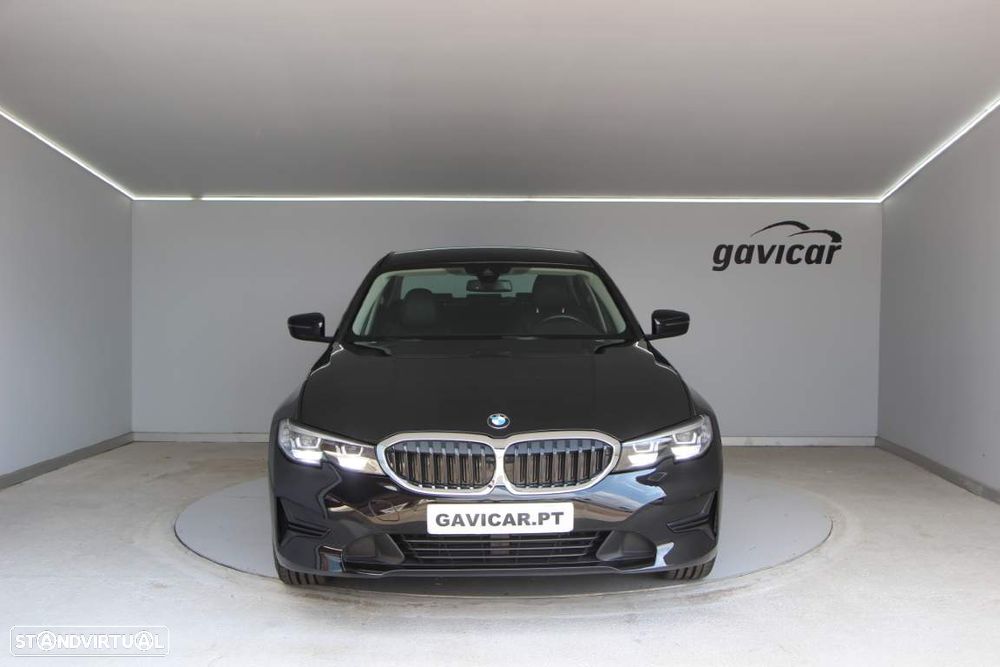 BMW 320 d Auto - 10