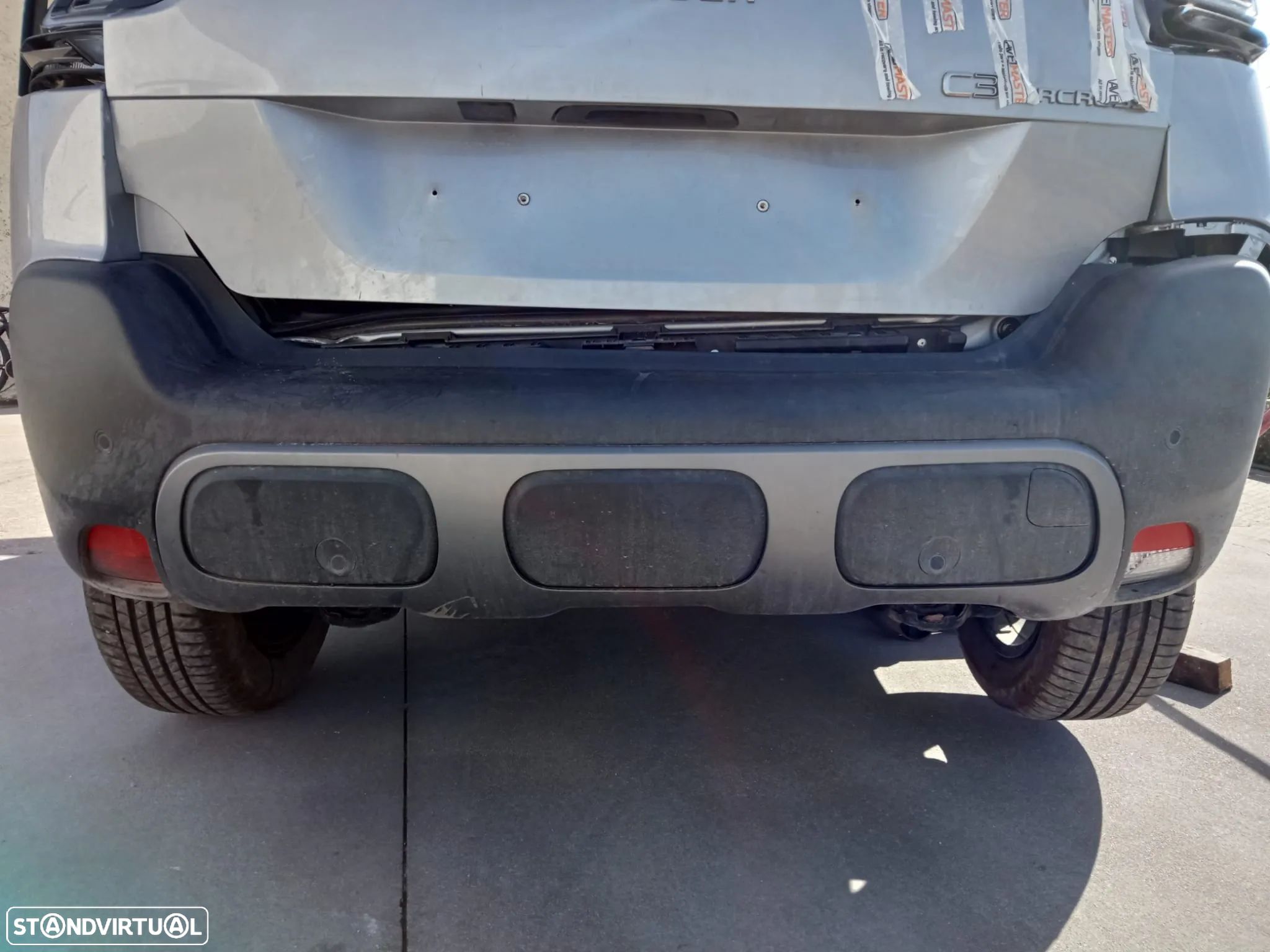 Para-Choques Traseiro Citroen C3 Aircross 2024 c/ Sensores - 1