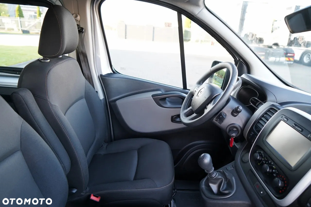 Renault TRAFIC 125 DCI  / BUS / 9 MIEJSC / 2017 ROK / POLSKI SALON / SERWISOWANY - 24