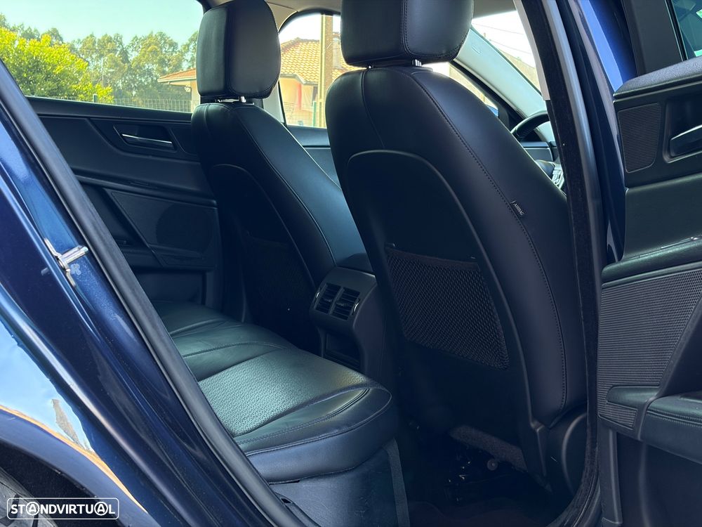 Jaguar XE 2.0 D Portfolio Aut. - 41
