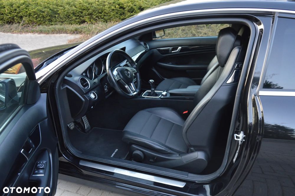 Mercedes-Benz Klasa C 180 BlueEFFICIENCY - 10