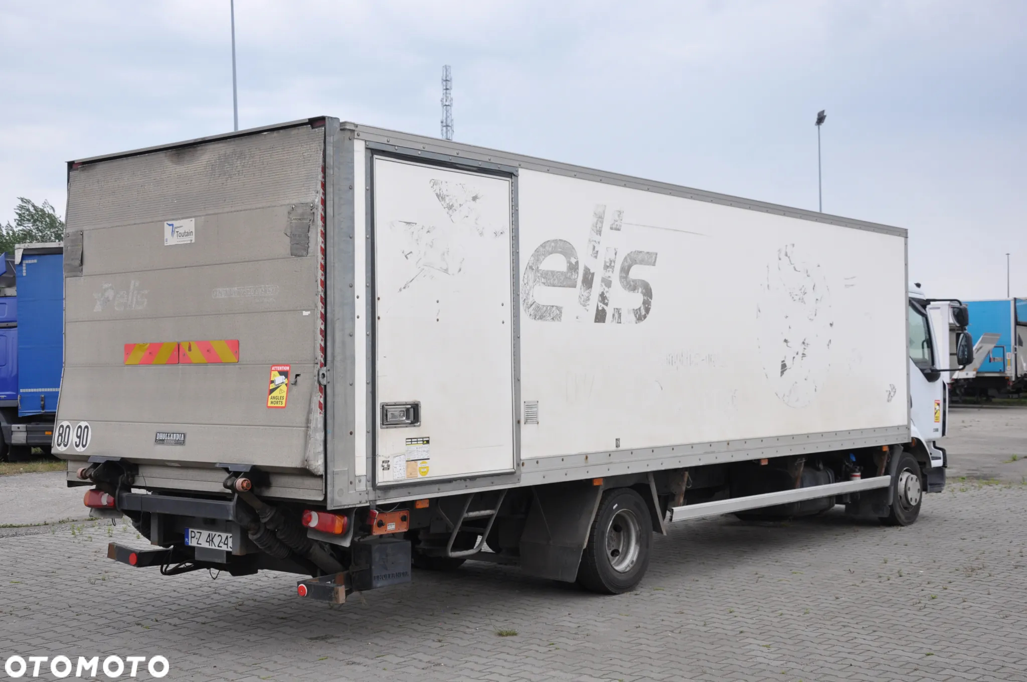Renault MIDLUM 12.220 dł kontenera 7,90m - 7