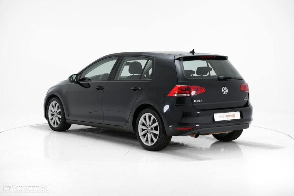 VW Golf 1.6 TDi Highline DSG - 4