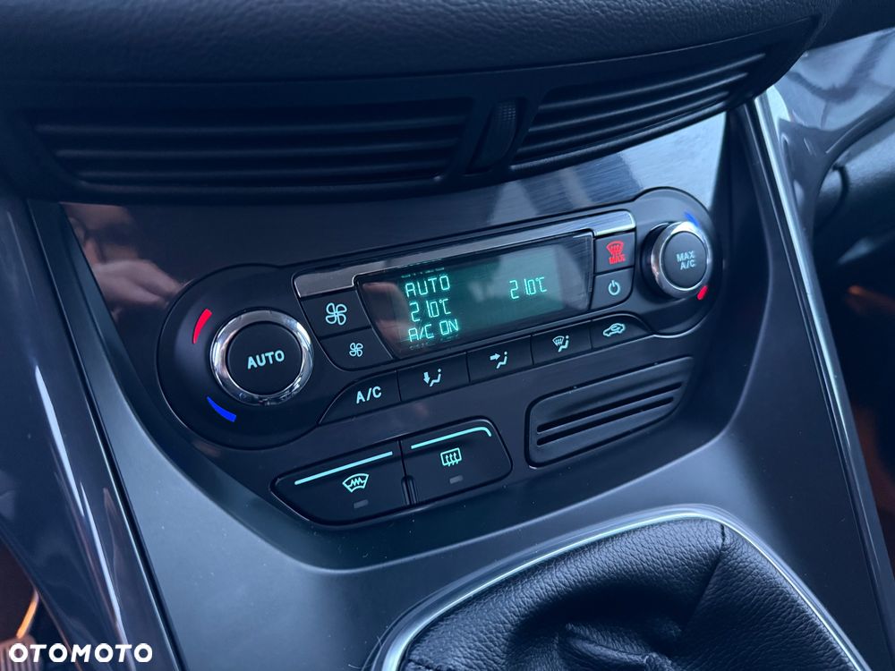 Ford Kuga 2.0 TDCi Titanium - 24