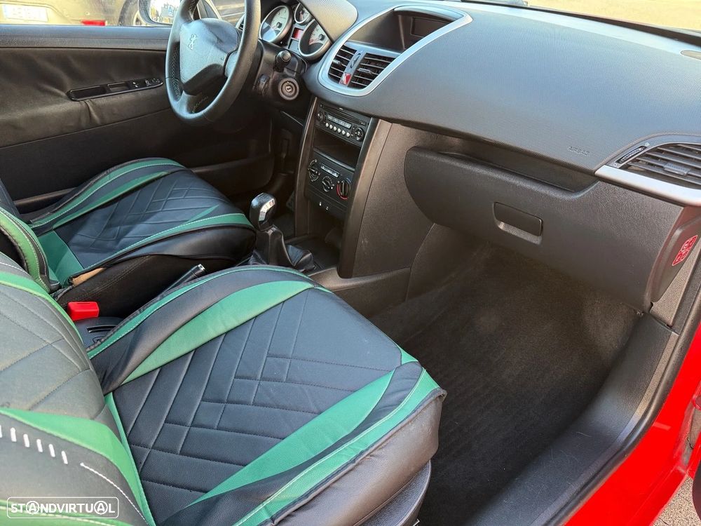 Peugeot 207 1.4 HDI - 14