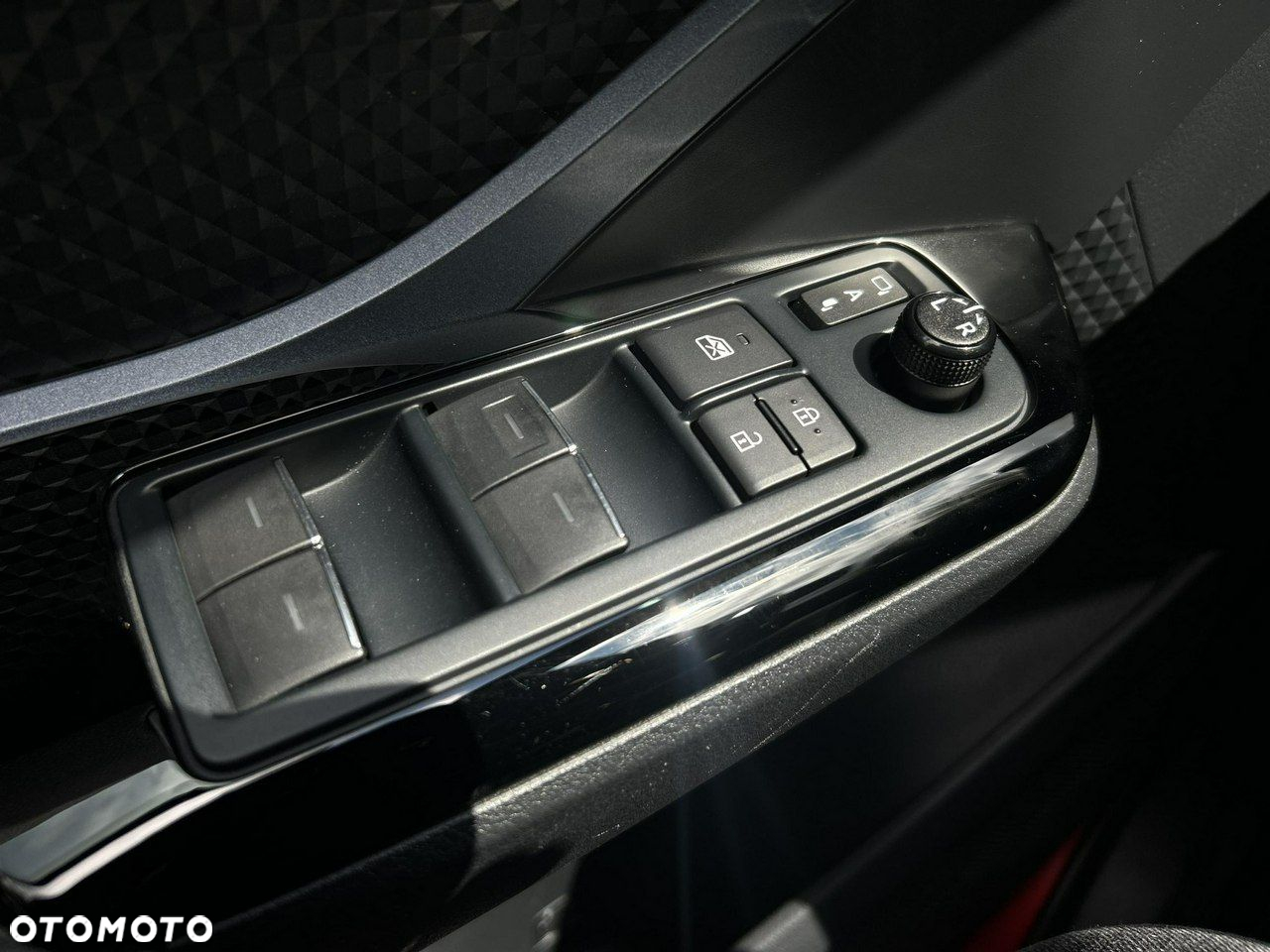 Toyota C-HR - 19