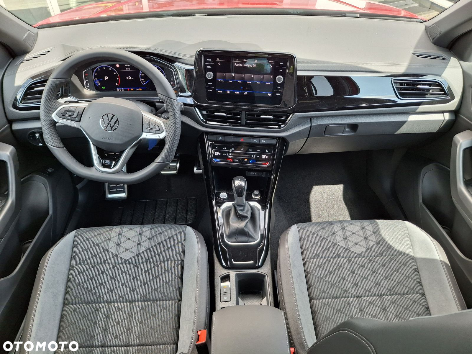 Volkswagen T-Roc 1.5 TSI R-Line DSG - 9
