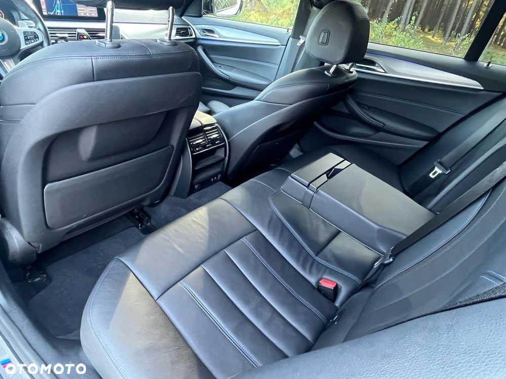 BMW Seria 5 520d M Sport Edition - 32