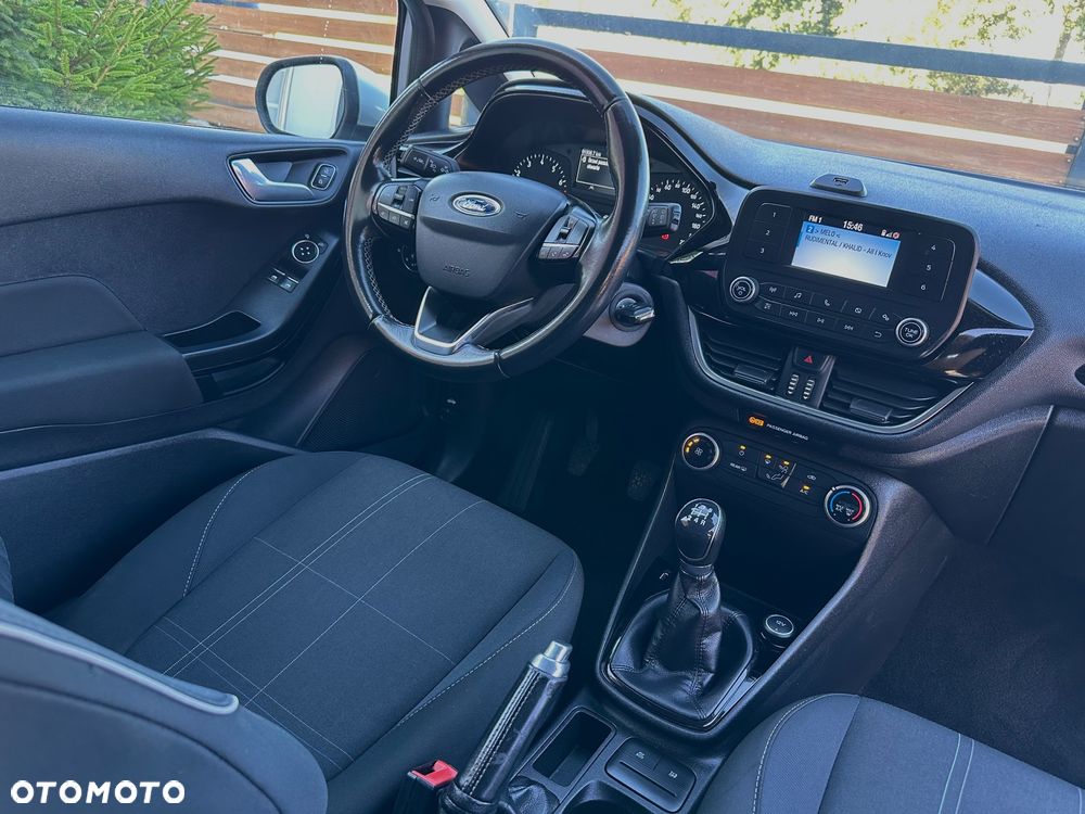 Ford Fiesta 1.1 Trend - 14