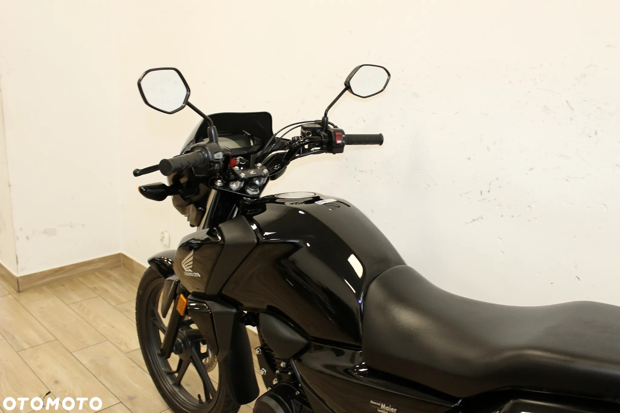 Honda CBF - 8