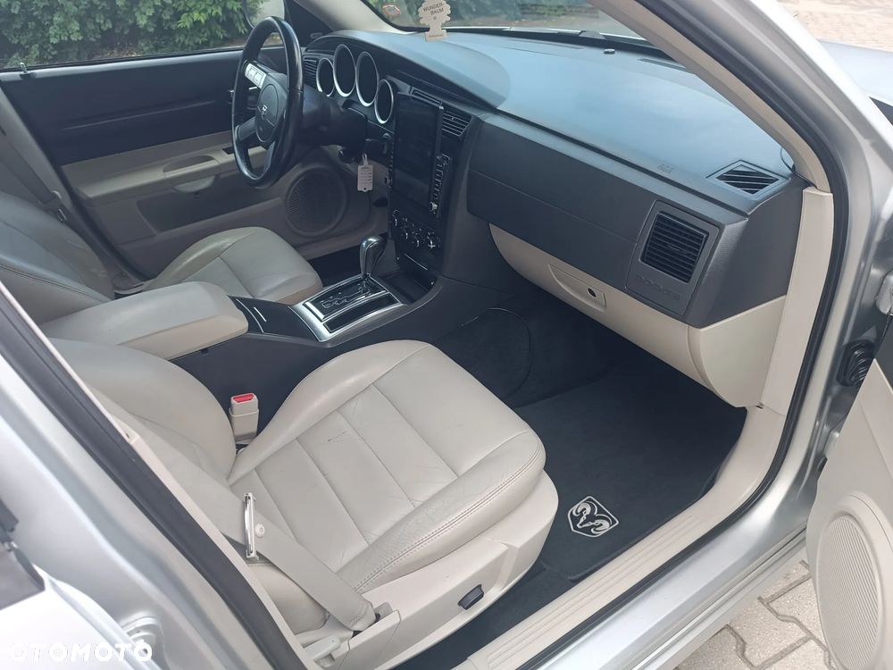 Dodge Magnum 5.7 V8 - 15