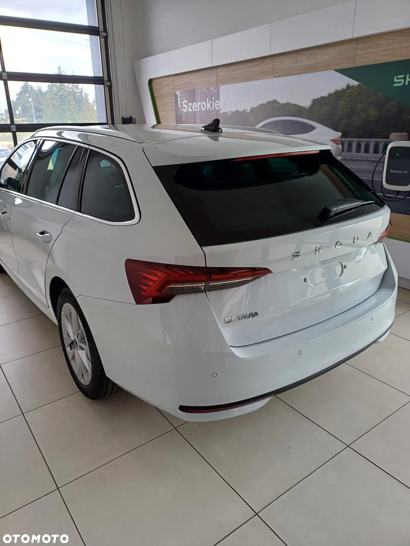 Skoda Octavia 2.0 TDI Selection DSG - 6