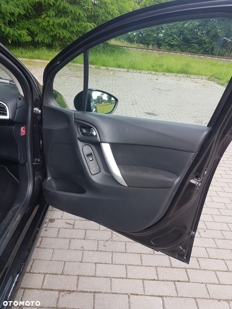 Citroën C3 VTi 95 Exclusive - 8