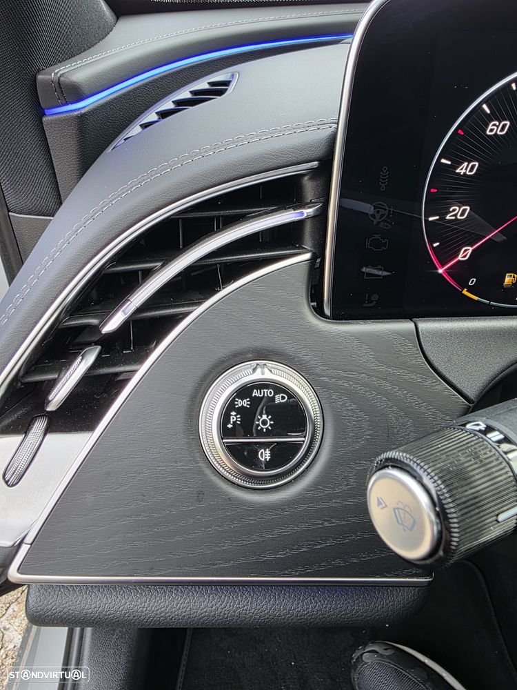 Mercedes-Benz E 300 de 4Matic 9G-TRONIC AMG Line - 29