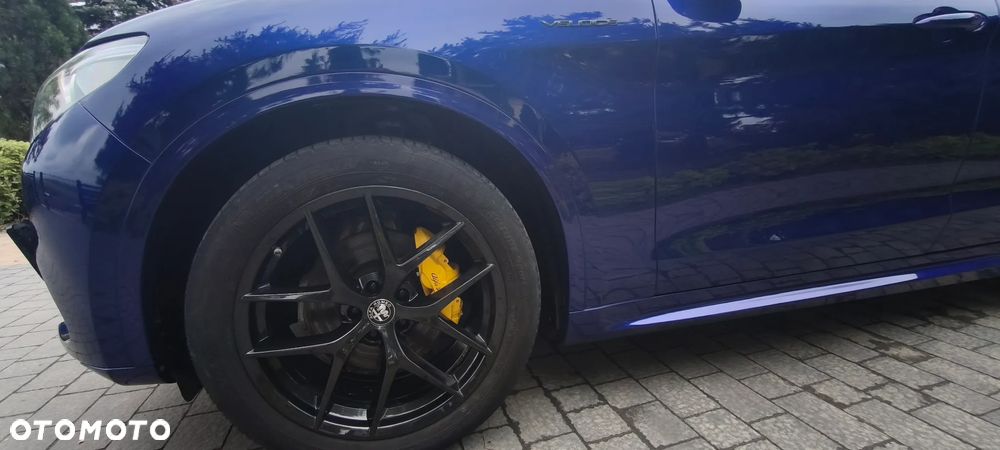 Alfa Romeo Stelvio 2.0 Turbo Veloce Q4 - 11