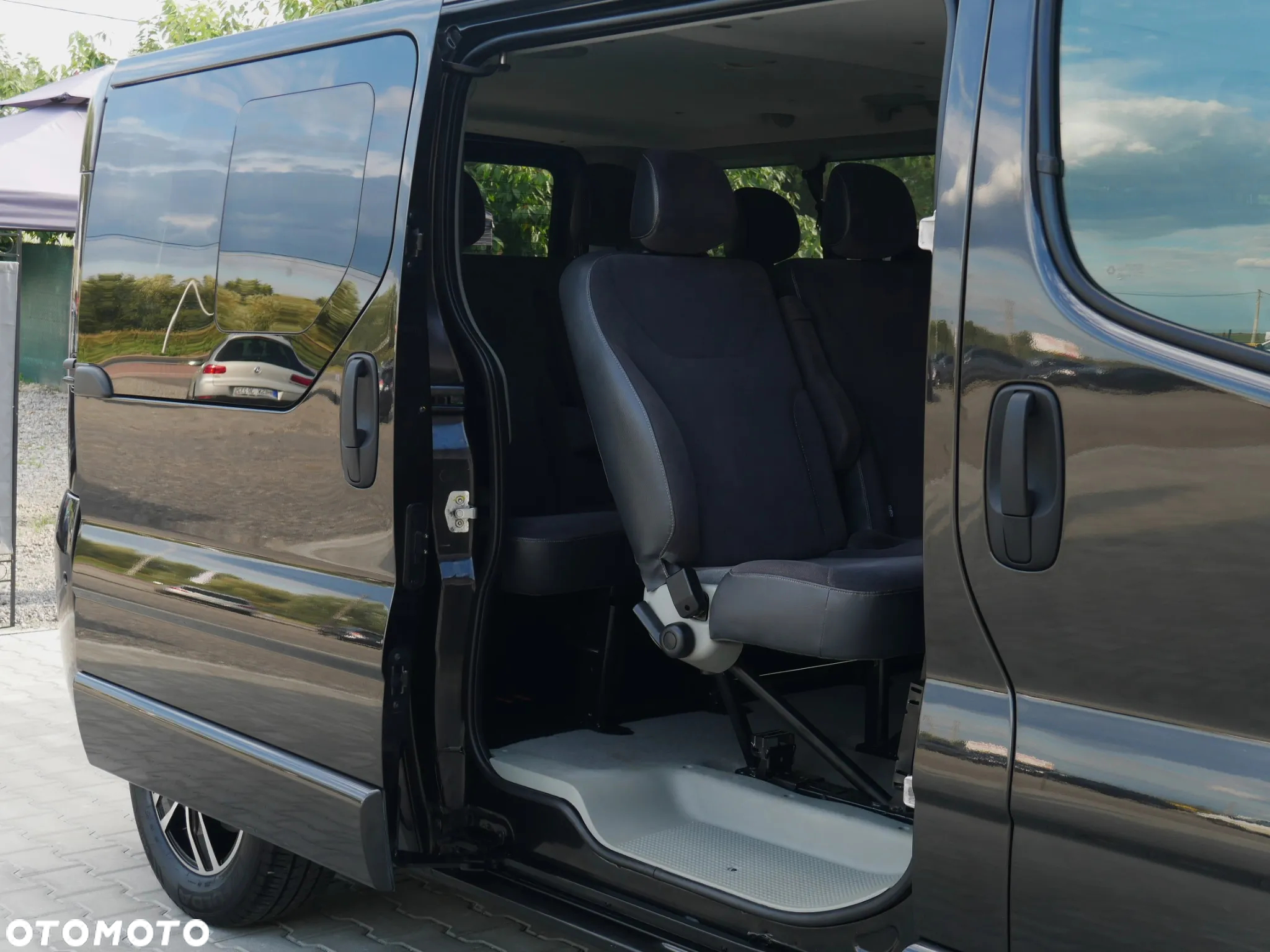 Renault Trafic 2.0 dCi 115 Passenger Expression - 25