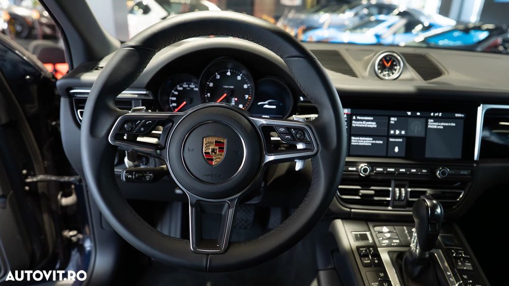 Porsche Macan - 4