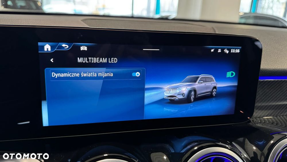 Mercedes-Benz GLB 200 AMG Line 7G-DCT - 24